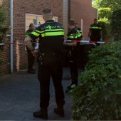 Persoon raakt gewond bij steekpartij in woning Voorhout (Video update)